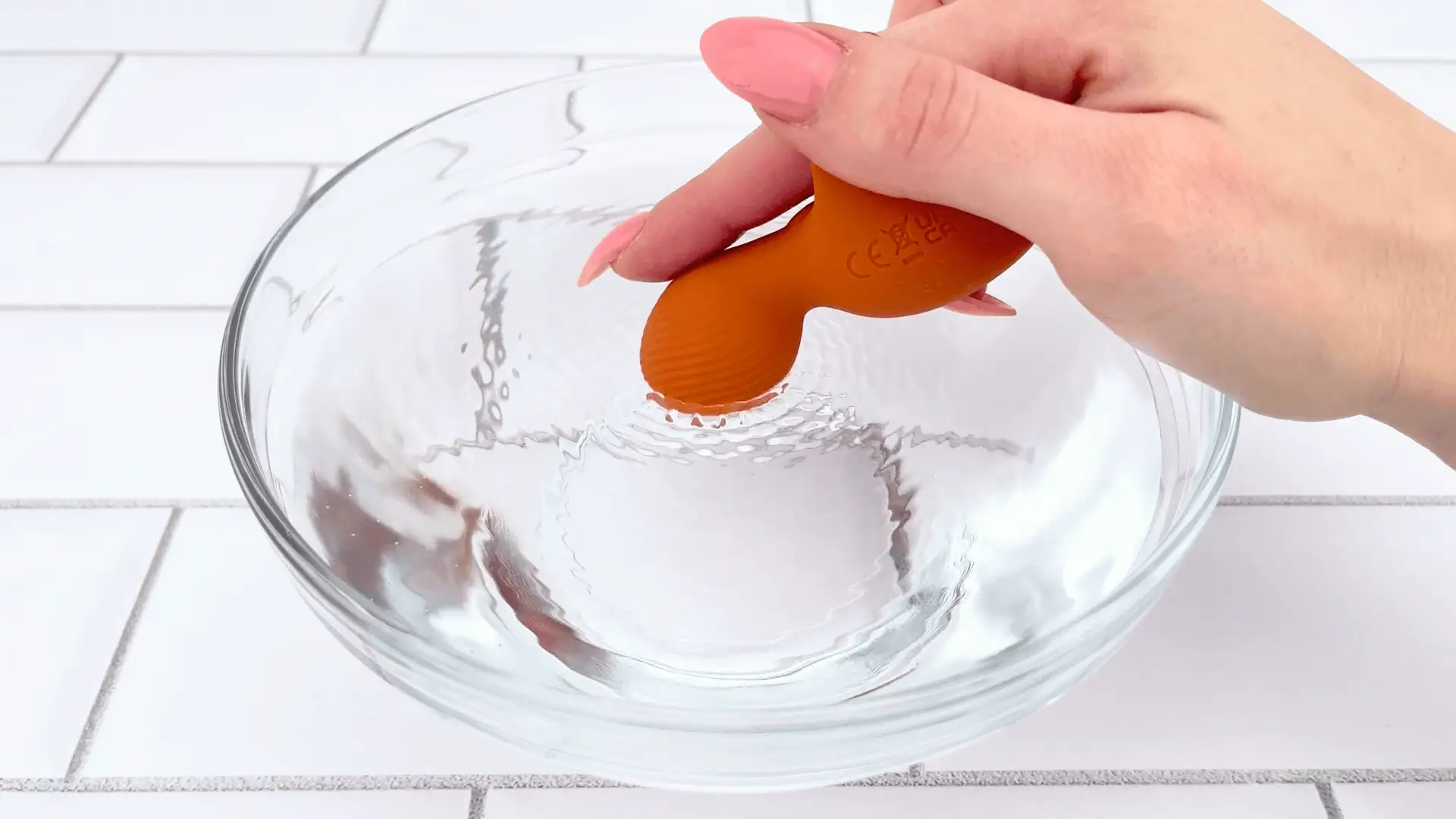 Finger Vibrator - Powerful Pinpoint Stimulation Right At Your Fingertips! - Image 2