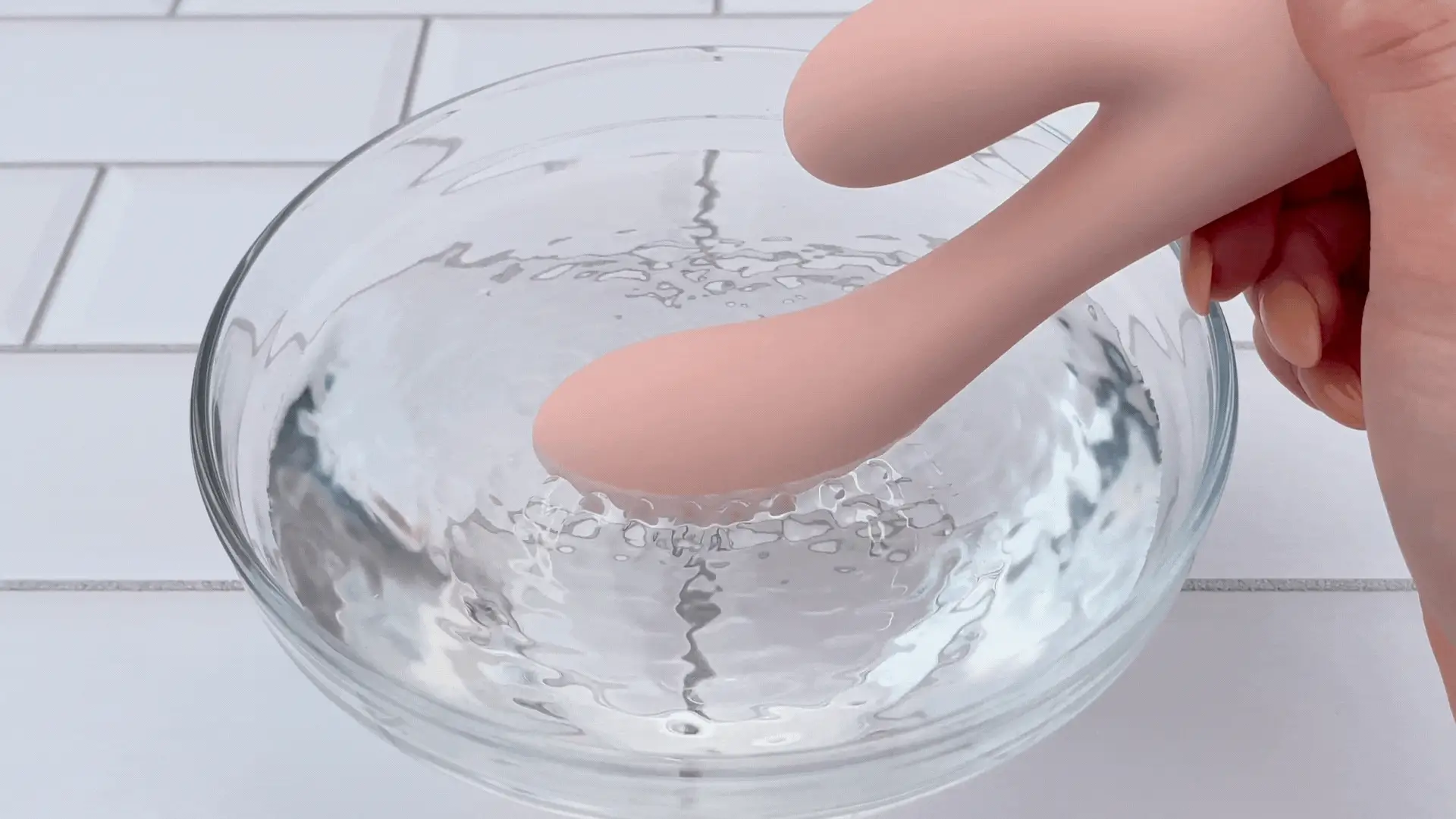 Waterproof Silicone Rechargeable Dual-Action Vibrator - Image 2