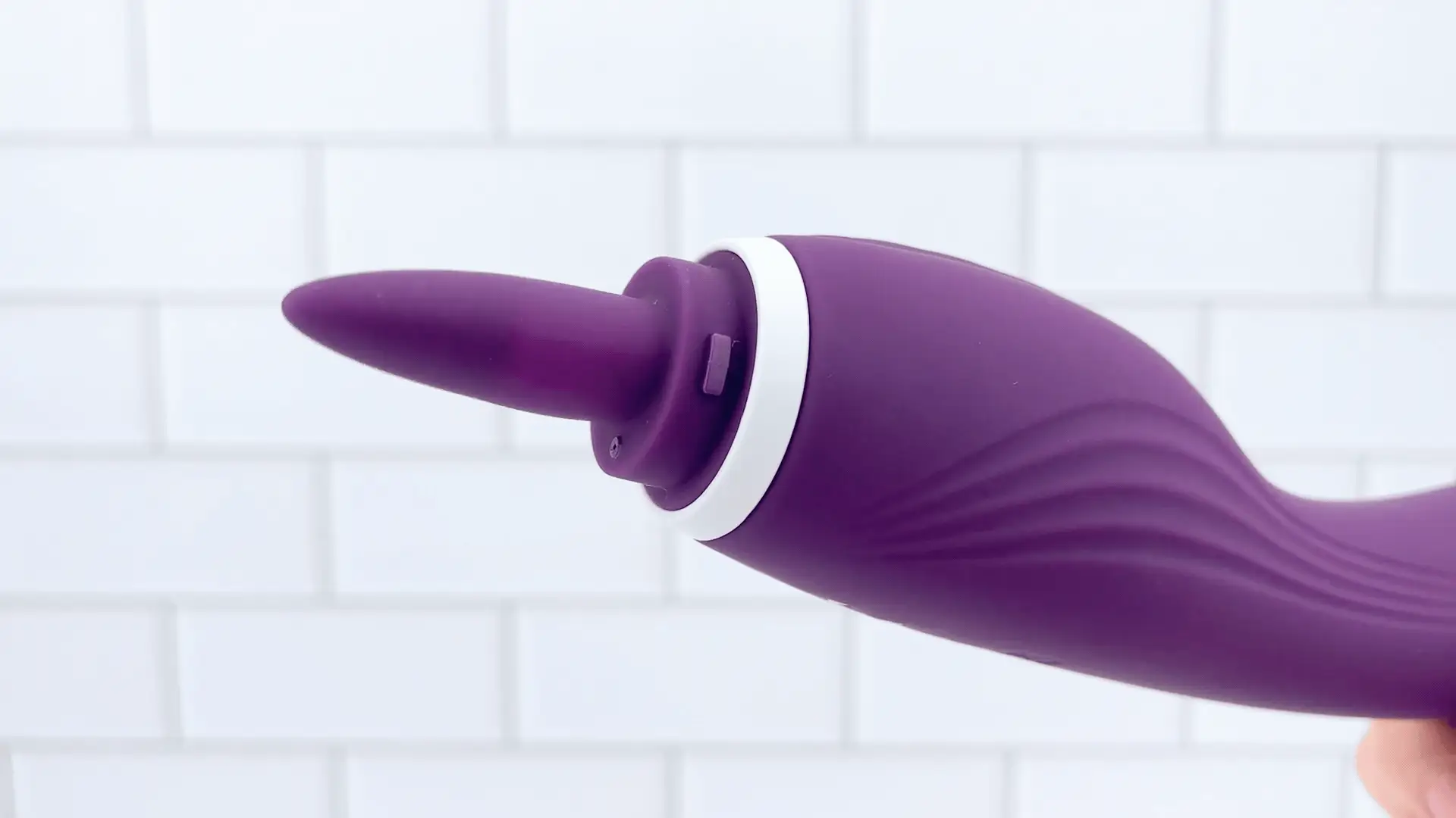 Ultimate Tongue Licker - Powerful Dual-Ended Vibrator & Sucking Tongue! - Image 2